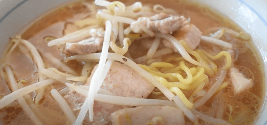 札幌すみれ生ラーメン